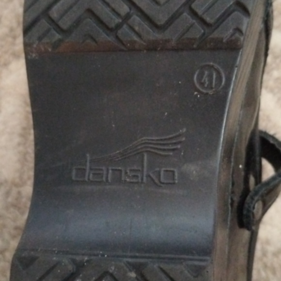 Clogs - Picture 2 of 4